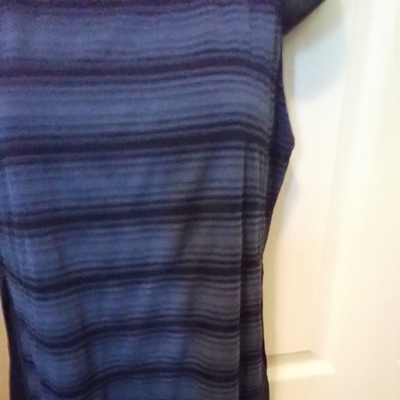 Athleta Navy Blue Stripe Mesh Tank top NWOT - Picture 2 of 4
